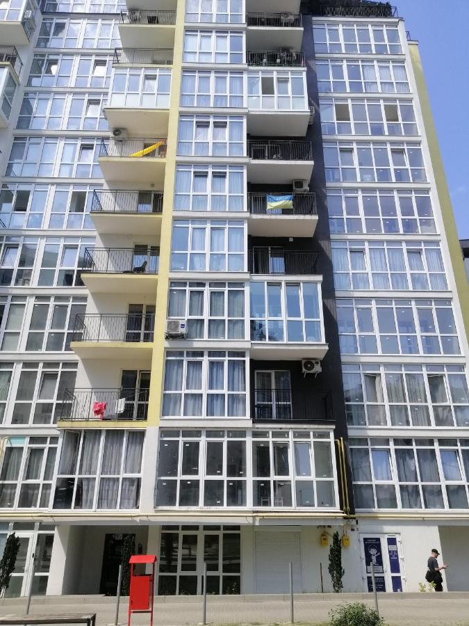 Арт-Де-Львів Apartamento Exterior foto
