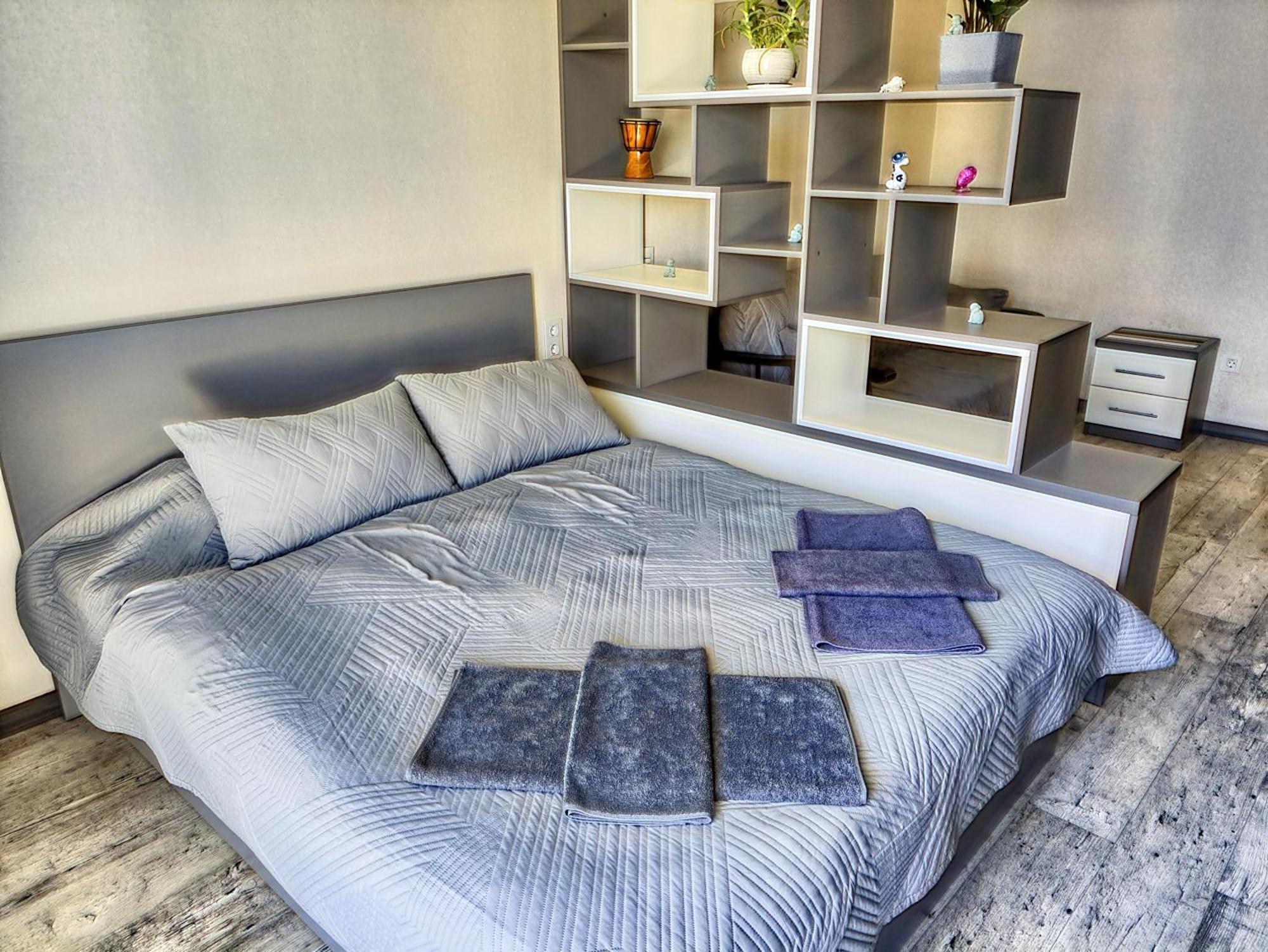 Арт-Де-Львів Apartamento Exterior foto
